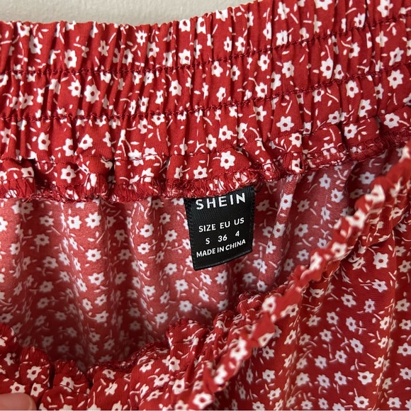 NWOT SHEIN Red Floral Ruffle Tiered Women's Knee Length Skirt Size Small - Picture 4 of 7